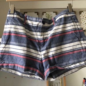 Fun Gap 4” patterned shorts. Size 2.